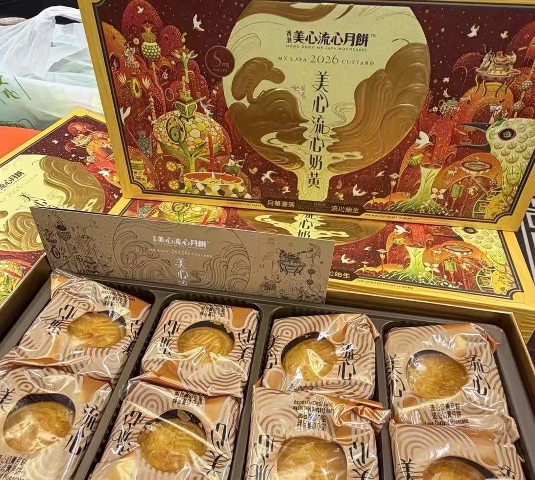 Bánh Lava Maxim thật rất dễ vỡ