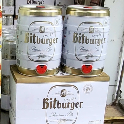 XẢ LỖ Bitburger Premium Pils 5L – date 16/10/2026 ( hết hàng)
