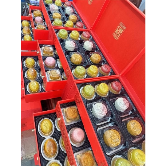 Bánh trung thu 3 tầng - 28 bánh RIWEI